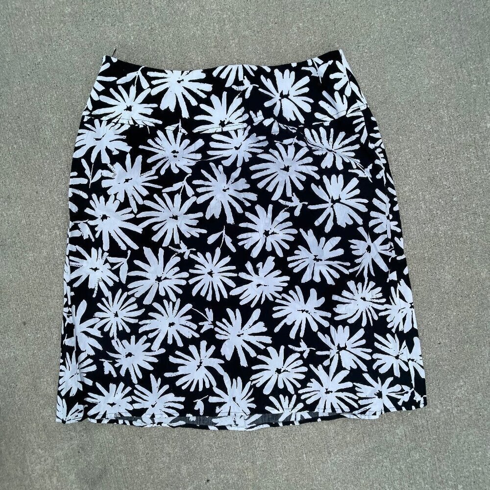 Talbot's Black WHite Floral Skirt Size 10